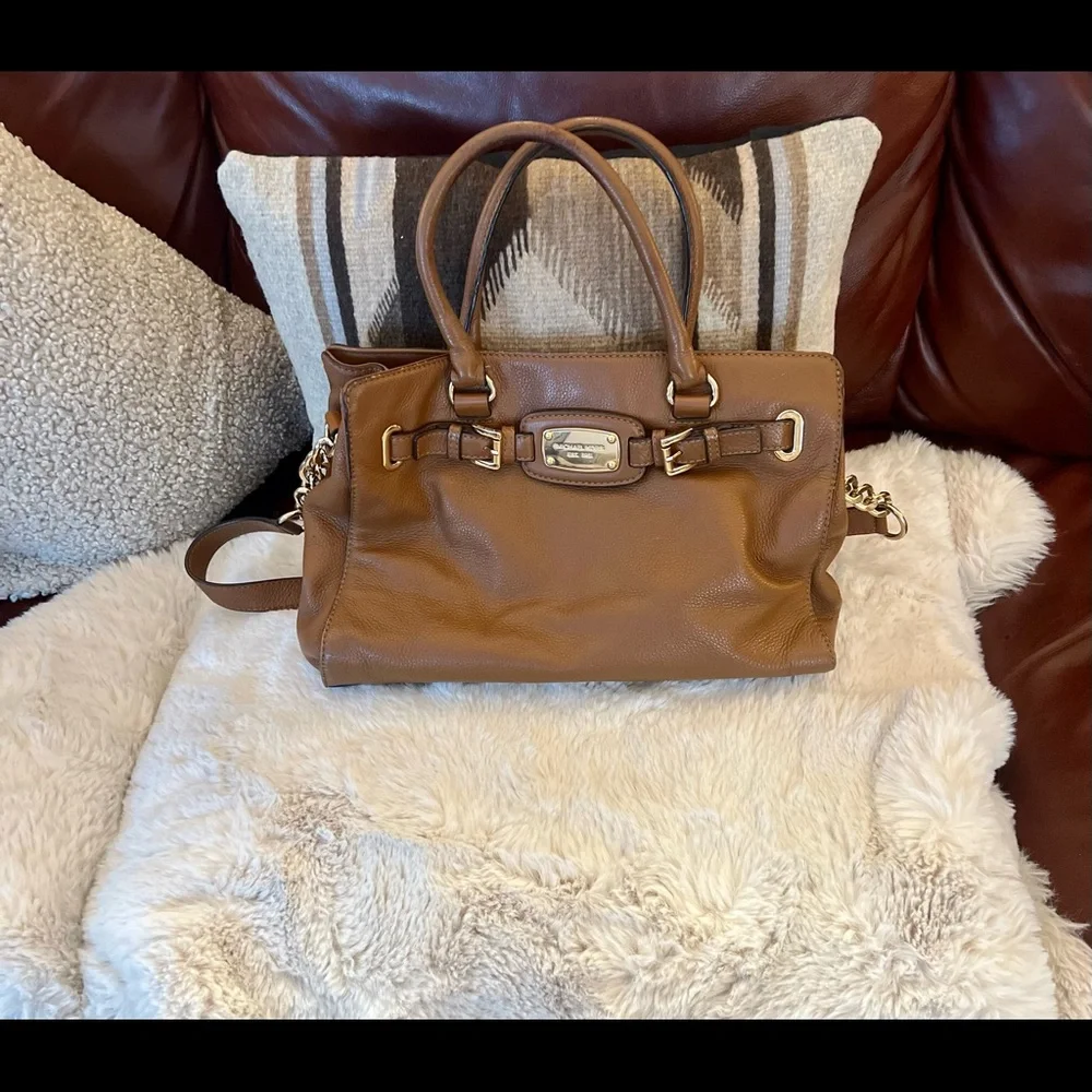 Micheal Kors Hobo Purse - Picture 3 of 11